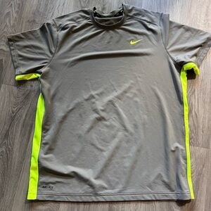 Nike Men's Tee in Gray and Neon Green T Shirt